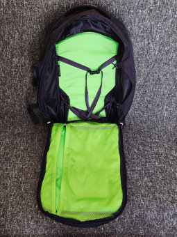 Osprey Farpoint 40, cestovní batoh. - 5