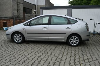 TOYOTA PRIUS 1.5 VVT-i 57kw Hybrid automat rok 2007 - 5