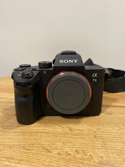 Sony AIII (možnost + objektiv) - 5
