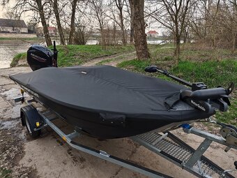 Rybářská loď PowerBoat 420 Tiller - 5