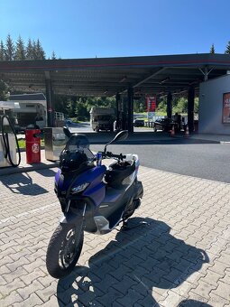 Aprilia SR GT 125 - 5