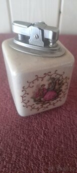 LUXUSNÍ VINTAGE PORCELÁNOVÝ SET ZAPALOVAČ KRABIČKA A 2 POPEL - 5