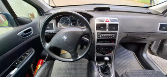 Prodám PEUGEOT 307 Hatchback; 2,0 HDI - 5