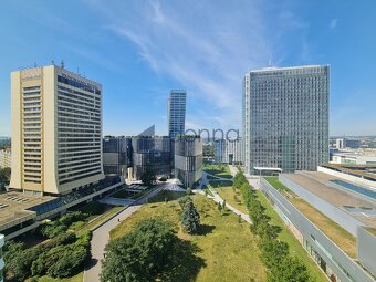 Pronájem kanceláří, 172 m2, v City Empiria, ul. Na strži, Pr - 5