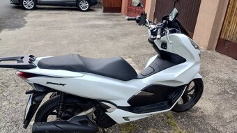 2020 Honda pcx 125 najeto 22 tis.km - 5