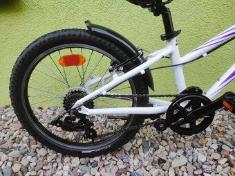 Značkové dětské kolo SPECIALIZED 20" (bílá/fialová) - 5