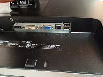 Monitor Dell U2412M - 5