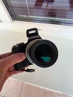 Olympus SP-590UZ - 5