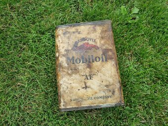 Historické plechovky od oleje. Mobiloil, Shell, Fantolin. - 5