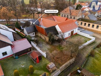 Dub u Prachatic, prodej rodinného domu s uzavřeným dvorkem a - 5