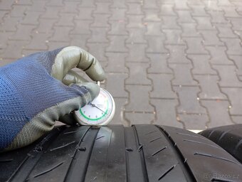 235/55/18 letní pneu continental - 5