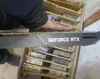 nVidia ASUS RTX 2080Ti 11GB - 5