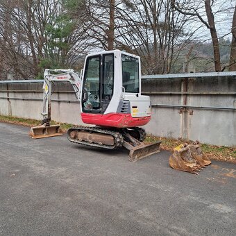 Minibagr Takeuchi TB228 - 5