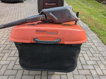 Zahradní traktůrek/sekačka Husqvarna - 5