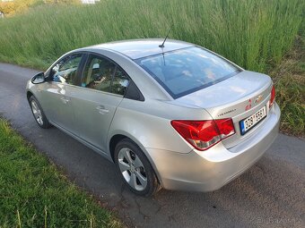 Chevrolet Cruze 1.8 benzín r.v.2009 Naj.162 350Km - 5
