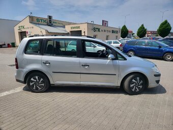 VW Touran 1.9 TDI, 77kw, nová STK,model 2009. - 5