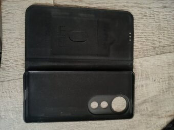 Vivo V40 - 5