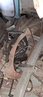 Náhradní díly na Renault 8 - 5