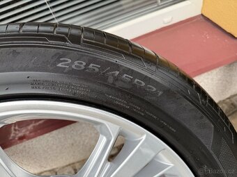 Audi Q8 5x112r21 pneu 285/45r21 - 5