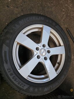 ALU ŠKODA KAROQ ZIMNI SADA 225/55R17 - 5