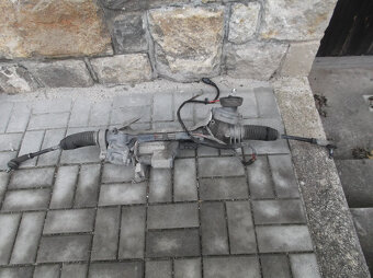 ŠKODA OCTAVIA 2 SVĚTLO-VÍKO-NÁRAZNÍKY A NÁHRADNÍ DÍLY - 5