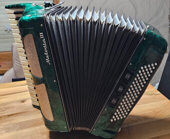PRODÁM AKORDEON MELODIA III - 5
