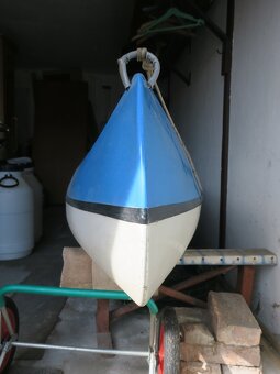 Laminátová kanoe s vybavením - 5