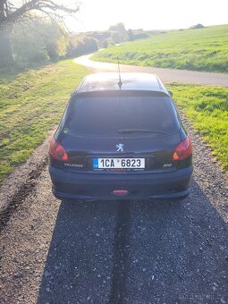 Peugeot 206 1.4 benzín STK do xx/26 - 5