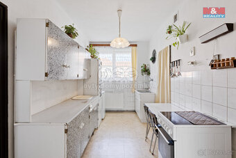 Prodej bytu 4+1, 92 m², Komárov, ul. Nad Oborou - 5