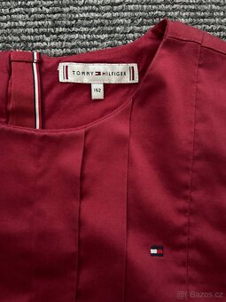 Dívčí šaty Tommy Hilfiger vel. 152 - 5