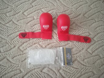 Rukavice na karate M - 5