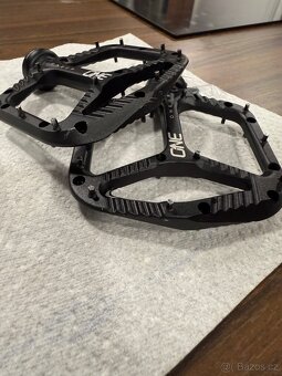 Pedály OneUp Flat Pedals ALU black - 5