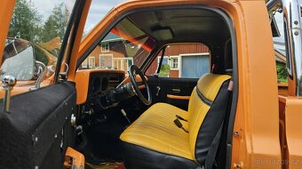 Chevrolet K10 z roku 1983 - 5