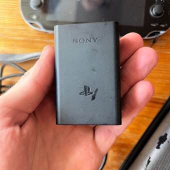 Sony Playstation PS Vita OLED 1100 - 5