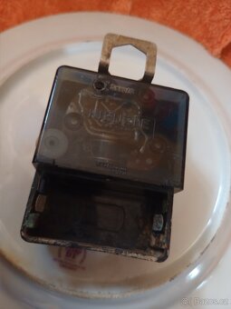 Prodám retro hodiny na talíři - 5