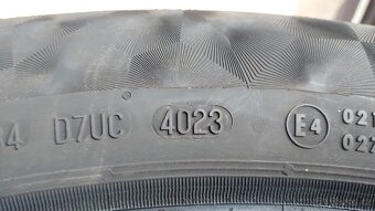 Pneu Continental 235/50 R19V - 5