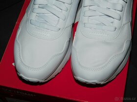 Dámské bílé sportovní boty Puma - 5