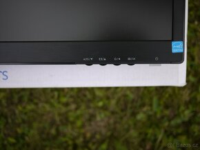 Nový LCD monitor Phillips... - 5