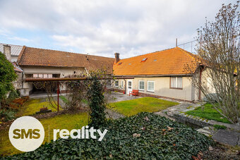 Prodej rodinného domu, 4+1,143 m² se zahradním domem 1+1, 49 - 5