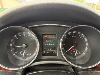 Škoda Superb Combi 2.0 TDI DSG, 125 kW, r.v. 2010 - 5