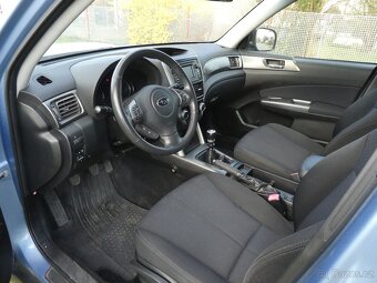 Prodám osobní automobil Subaru Forester - 5