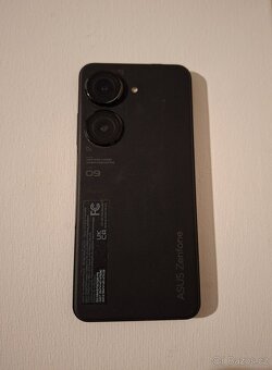Asus Zenfone 9 - 5