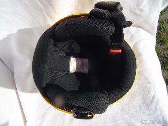 Dětská lyžařská přilba , velikost 48. - 5