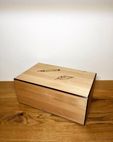 Humidor s vygravírovanými motivy - 5