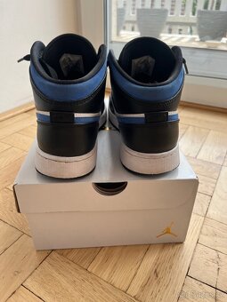 Air Jordan Tenisky Jordan 1 Mid White Black Royal - 5
