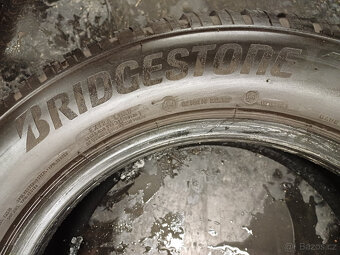 Zimní pneu Bridgestone 215/60/16 99H - 5
