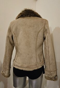 Béžová bunda semišová vel. M, zn. ORSAY. - 5