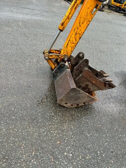 Minibagr jcb 802 2x lzice naklapecka 2.5t - 5