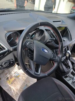 Ford Kuga ST-line 2,0 Tdci 132 kw 2018 powerschift - 5