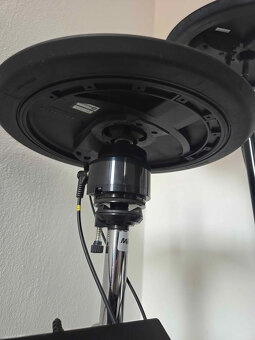 El. bicí Roland TD-17KVX včetně hihat stojanu - 5